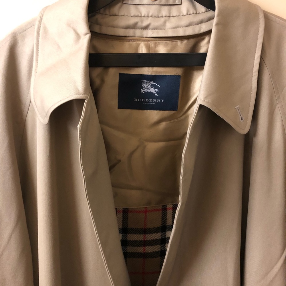 Authentic brand New Burberry trench coat Men’s
